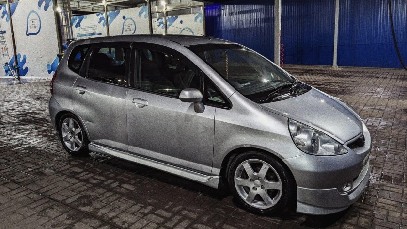 Хонда фит серая