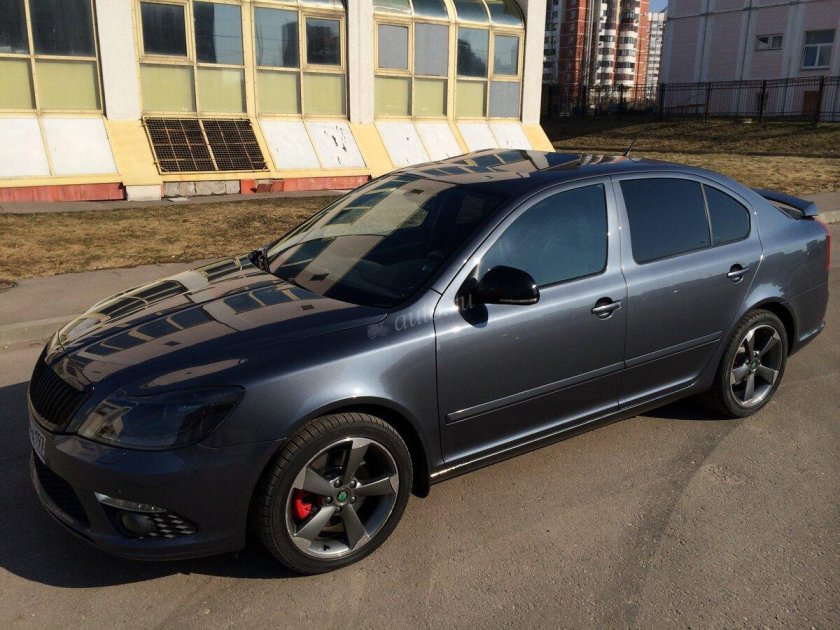 Шкода Октавия а5 РС черная