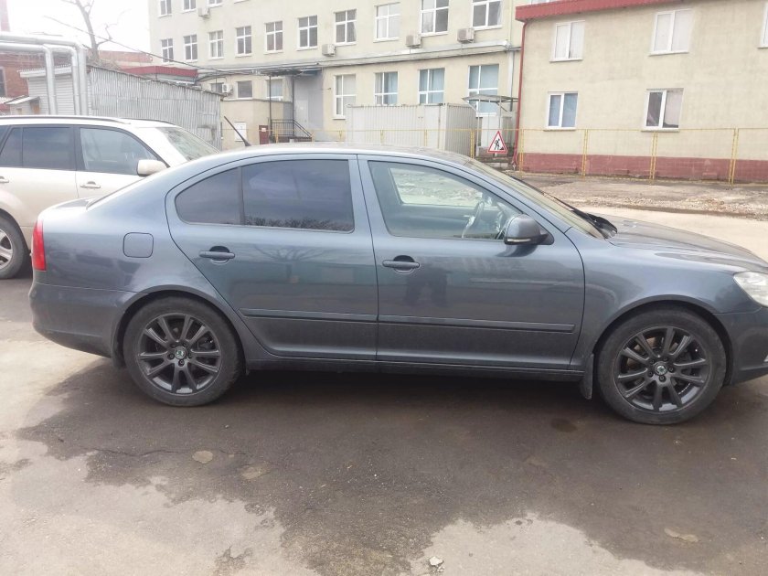 Skoda Octavia a5 серая