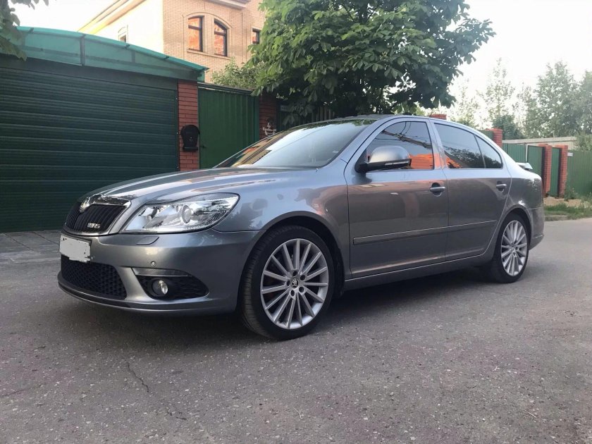 Skoda Octavia RS 2012 серая