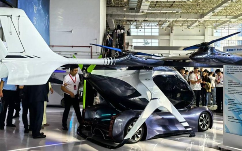 Летающий автомобиль китай