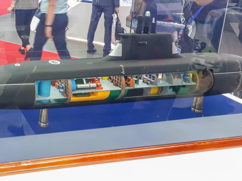 Подводная лодка п-750б сервал