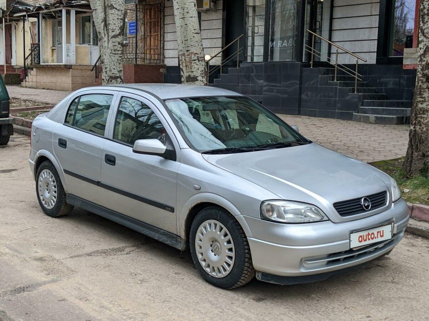 Опель астра 2004