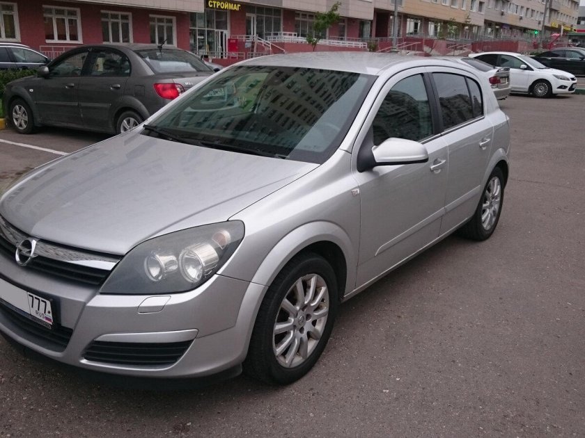 Opel Astra h 2004