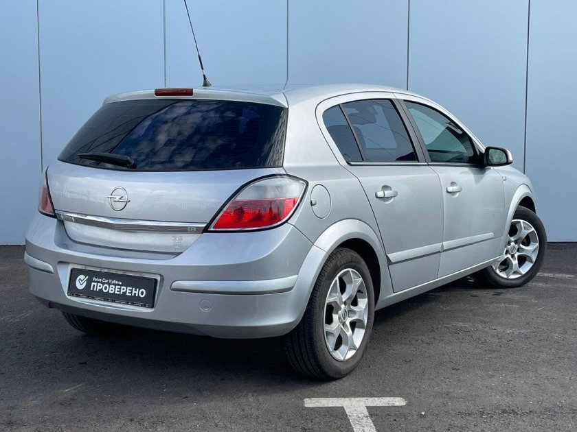 Opel Astra 2004