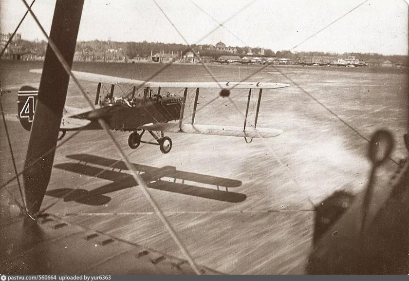 Первый самолет в СССР р1