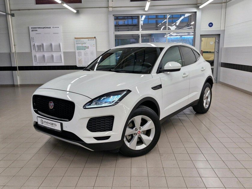 Ягуар е пейс