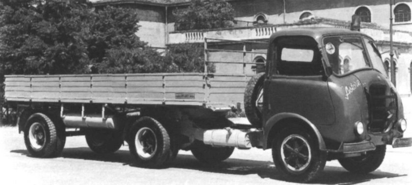 Грузовики Альфа Ромео 430