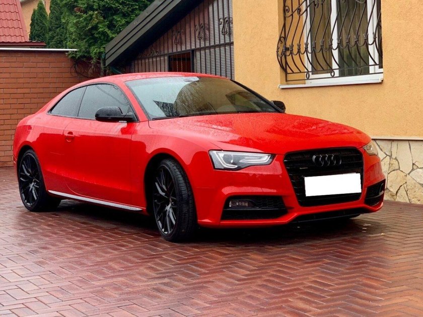 Audi a5 красная