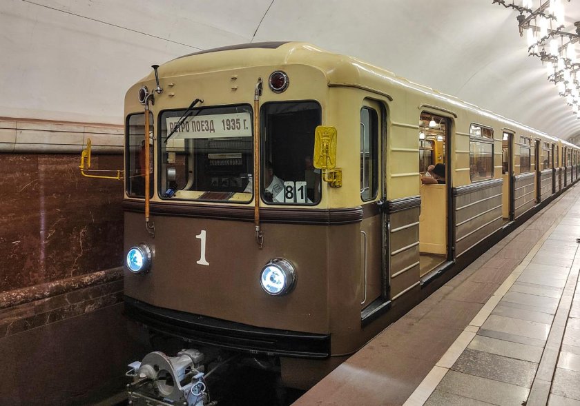 Ретропоезд Сокольники метро