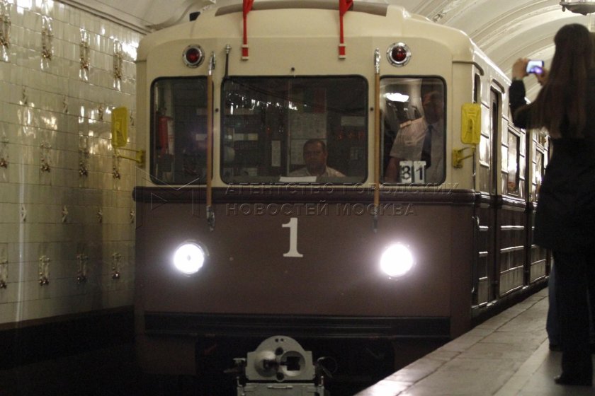Ретропоезд Сокольники метро