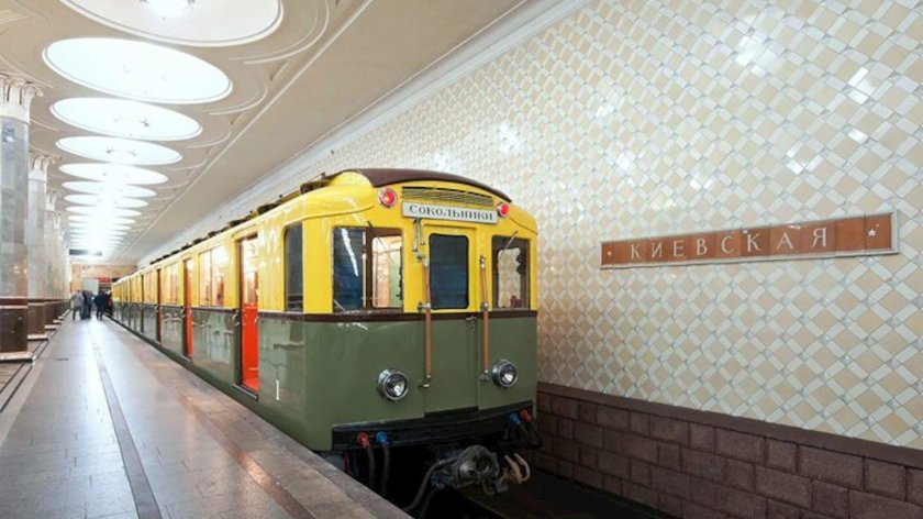 Метровагон ретропоезд Сокольники