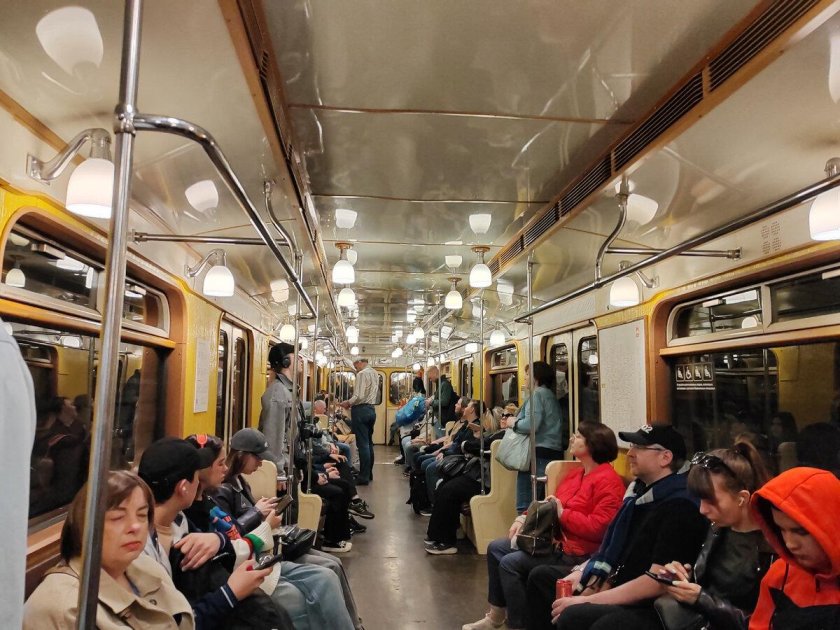 Ретро поезд московского метро