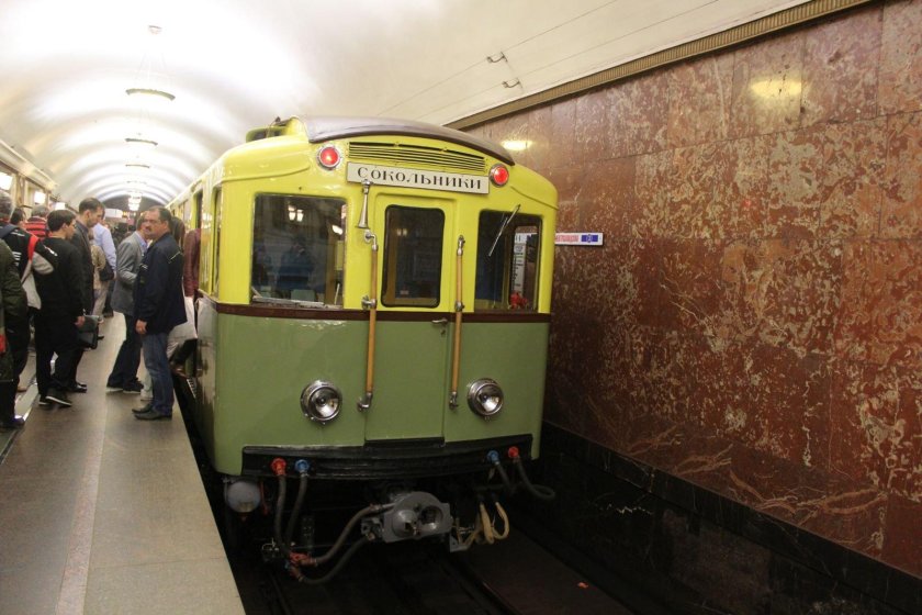 Ретропоезд Сокольники вагон метро