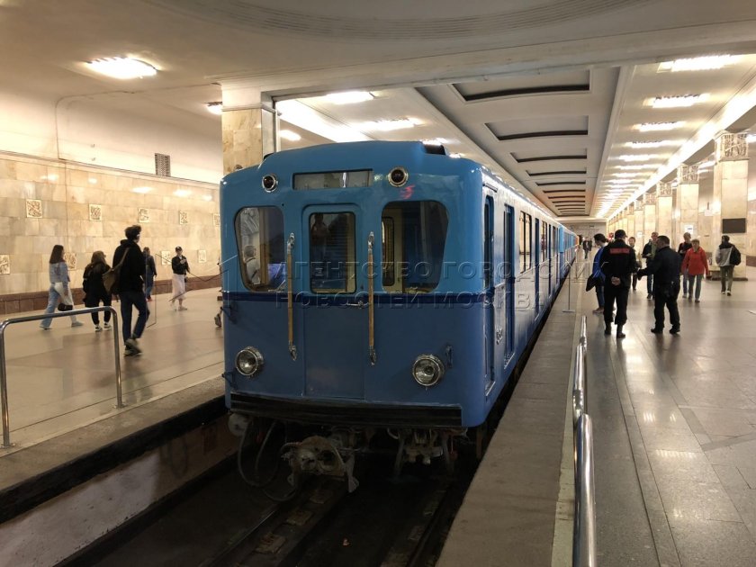 Выставка ретро вагонов метро на Партизанской