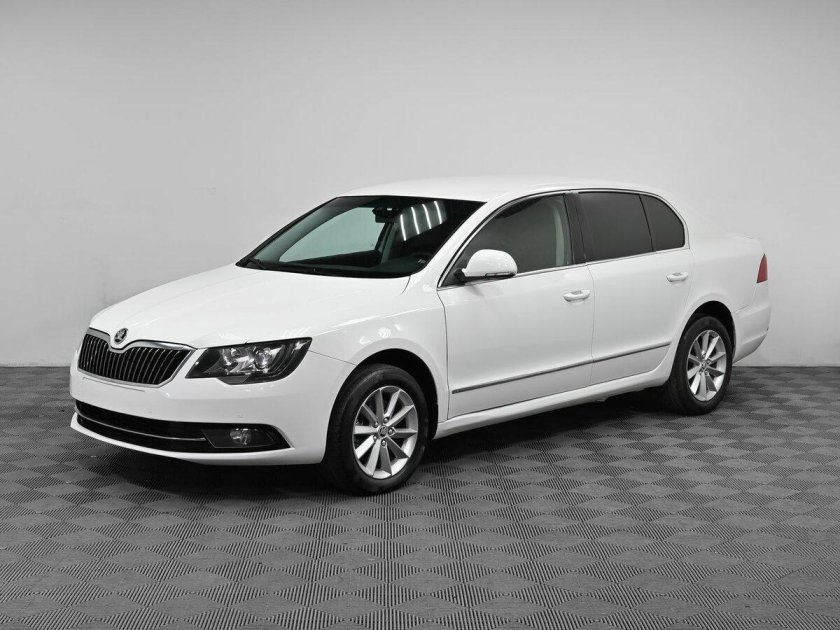 Skoda superb 2012