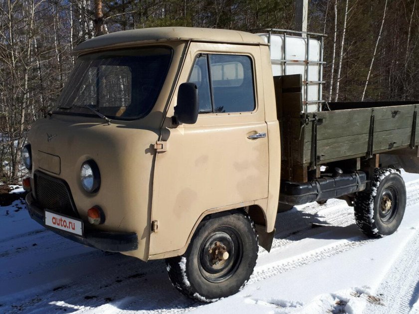 УАЗ 3303 бортовой