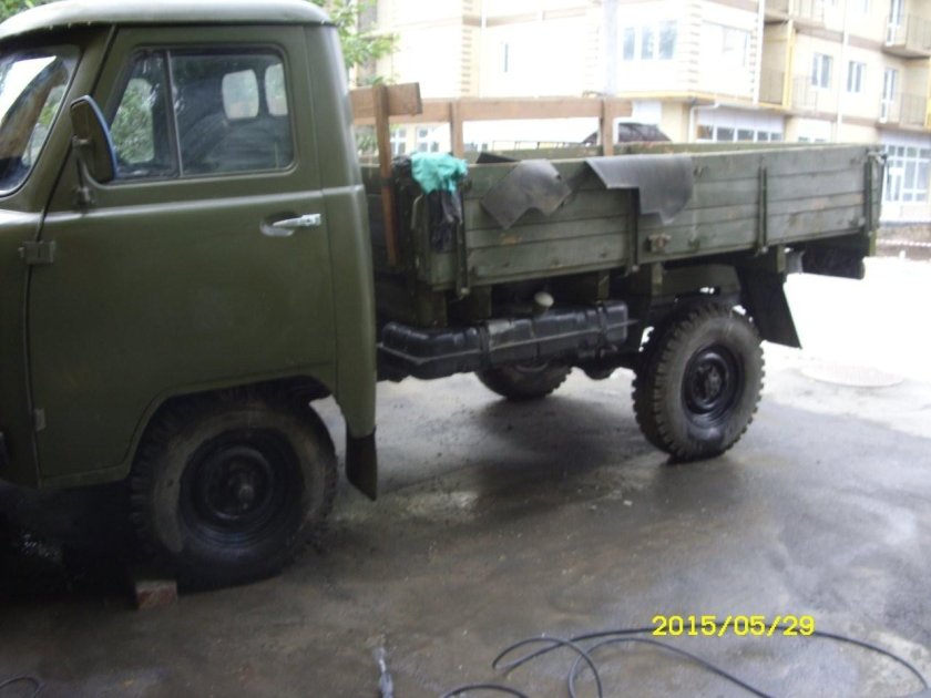 УАЗ грузовой бортовой 330365