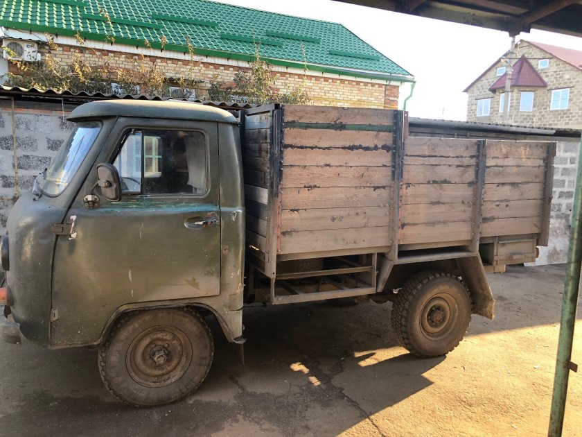 Уаз грузовой 3303
