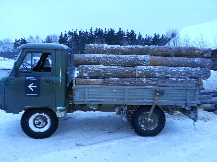 Удлиненный УАЗ 3303 бортовой