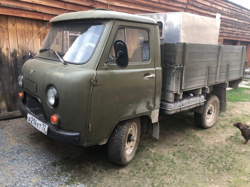 УАЗ 3303 бортовой