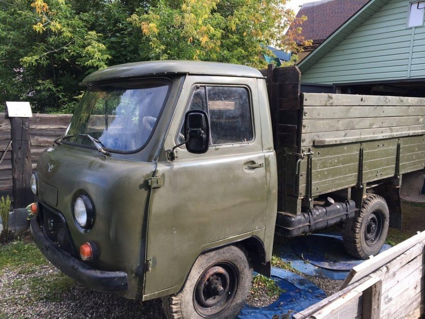 УАЗ 3303 бортовой грузовик