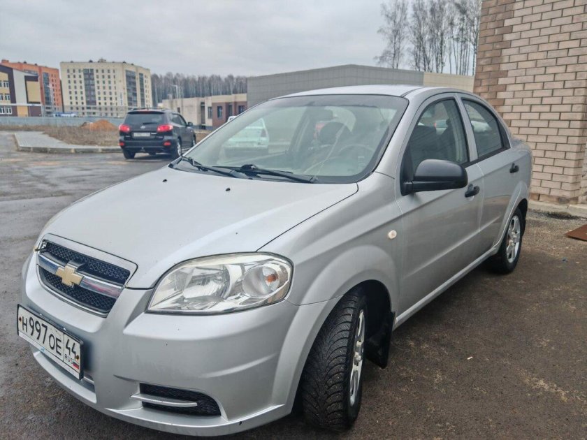 Chevrolet aveo 1.2 мт 2011