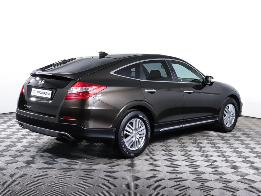 Honda crosstour i рестайлинг 2012