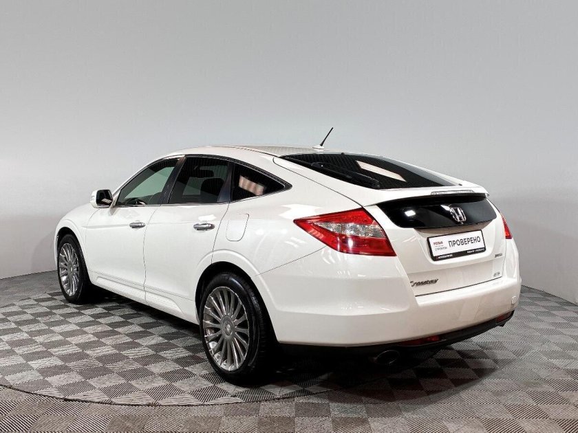 Хонда Кросстур 2012