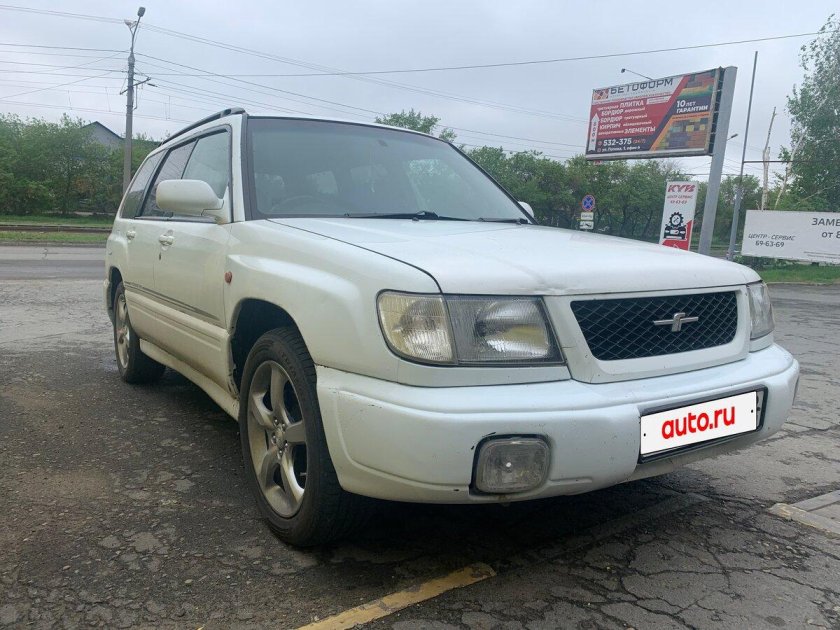 Субару форестер 2000