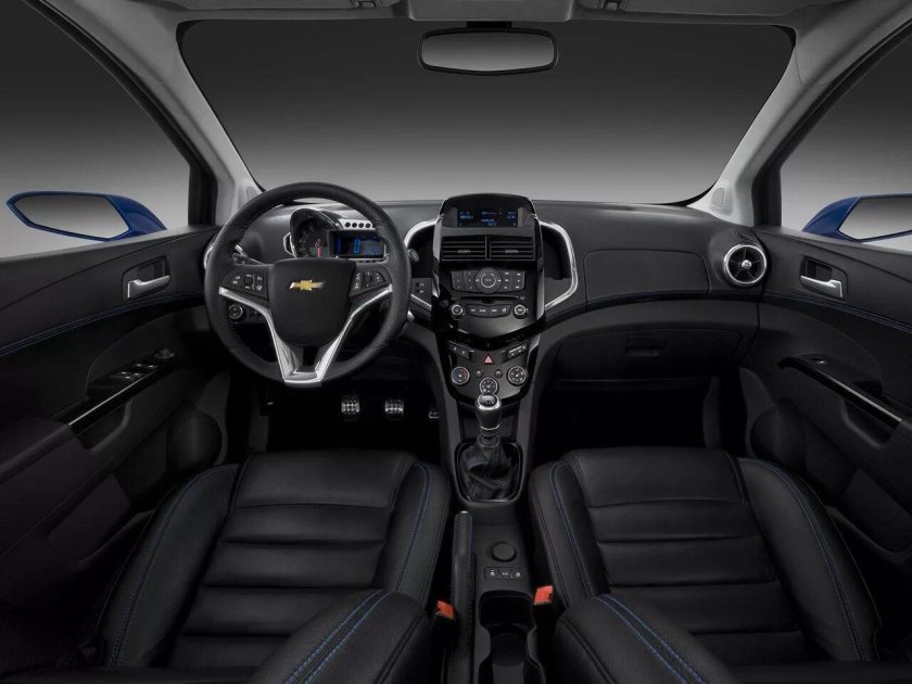 Chevrolet Aveo салон