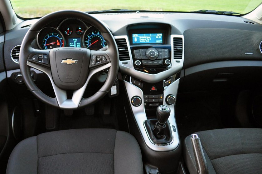 Chevrolet Cruze 2012 салон