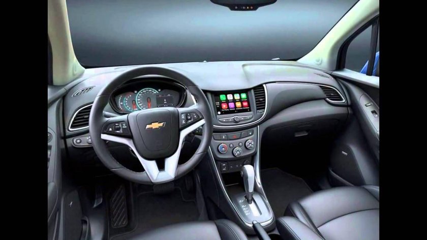 Chevrolet Tracker 2017 салон