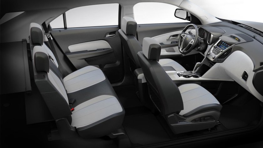 Chevrolet Equinox 2022 салон