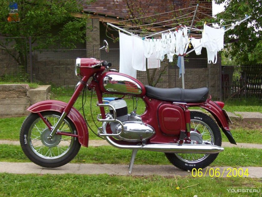 Мотоцикл Ява 80