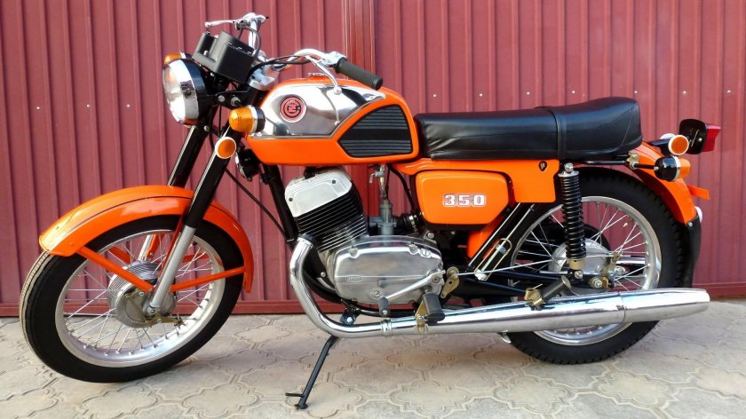 Мотоцикл Ява Чезет 350