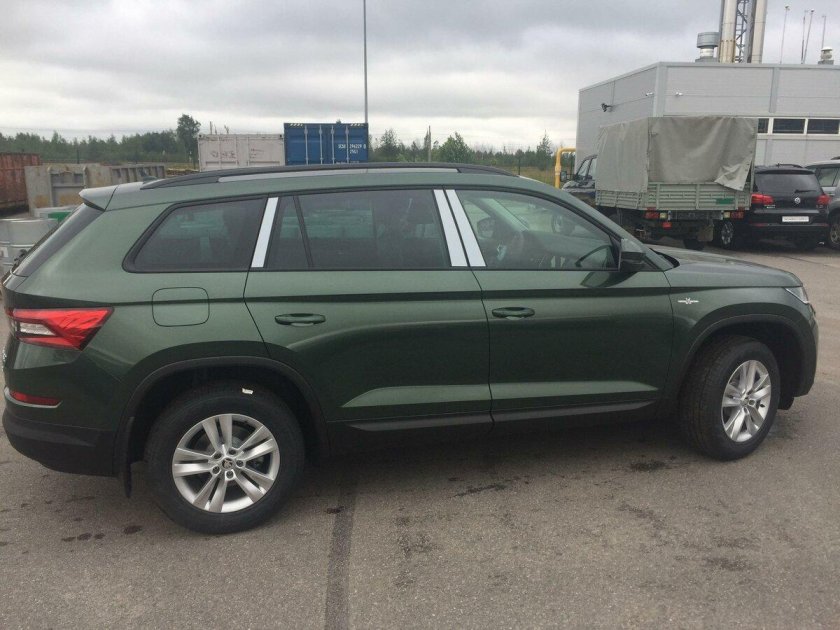 Skoda Kodiaq зеленый