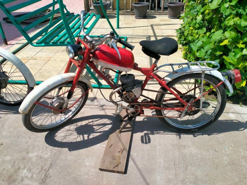 Мотовелосипед рига-2 гауя