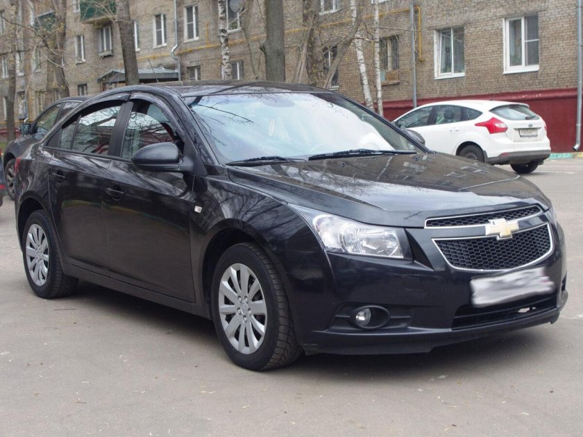 Шевроле Круз черный седан