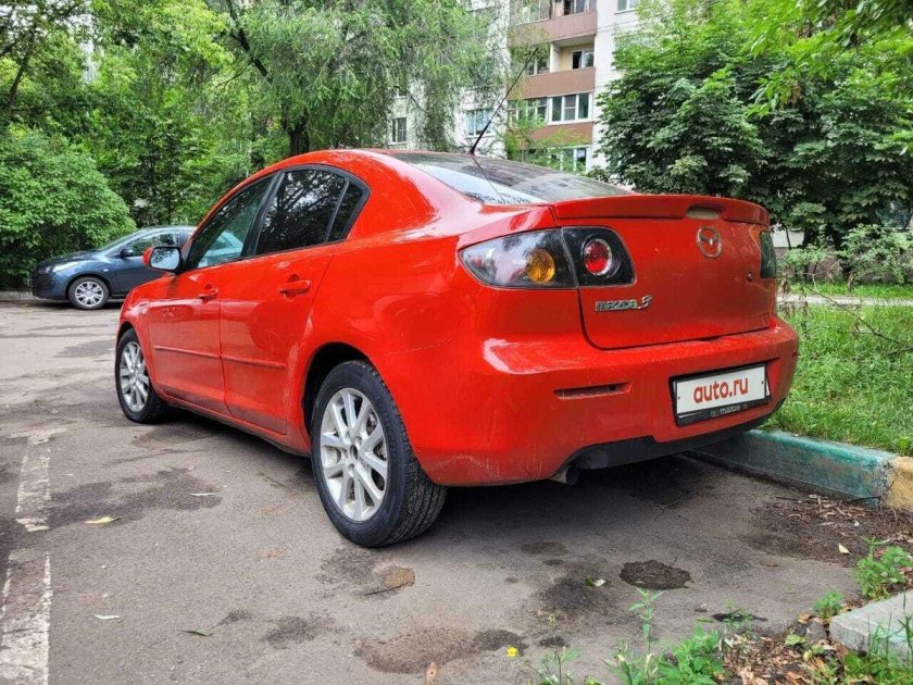 Mazda 3 2003 красная