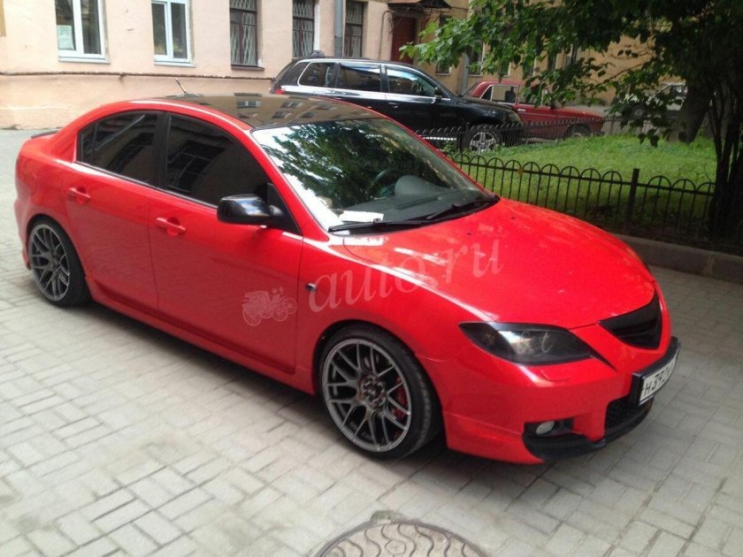 Mazda 3 2007 красная