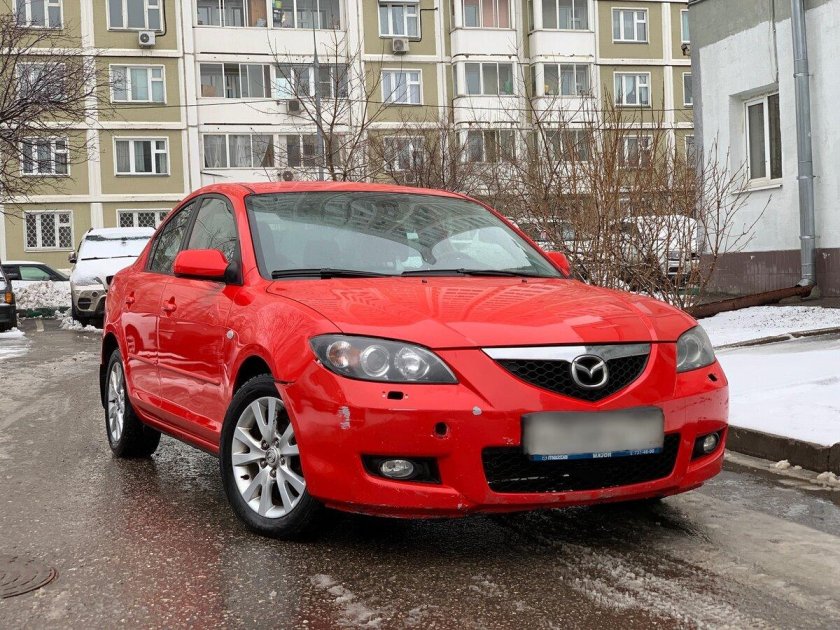 Мазда 3 красная седан 2006