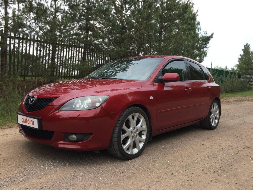 Мазда 3 2008 красная