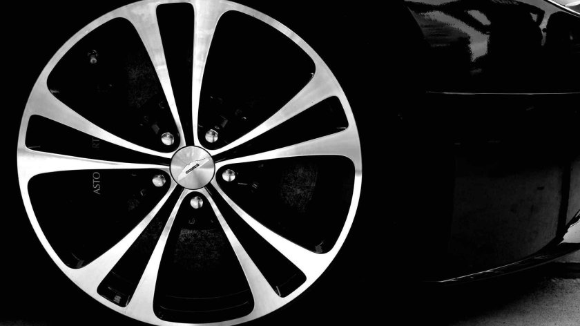 Колесные диски Астон Мартин