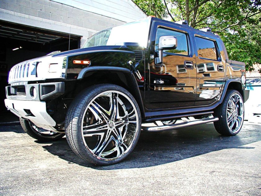 Хаммер на 26 колесах