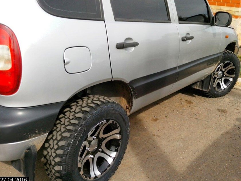 Грязевые колеса на ниву Шевроле r16