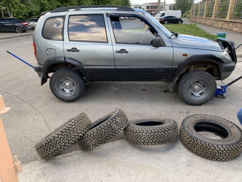 Грязевые шины на ниву Шевроле