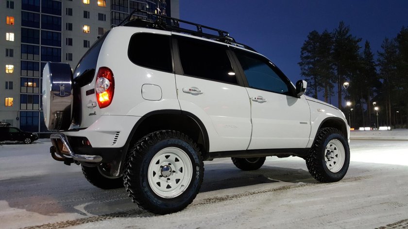 Нива Шевроле на 29 колесах