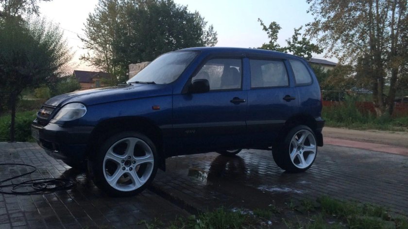 Chevrolet Нива r17