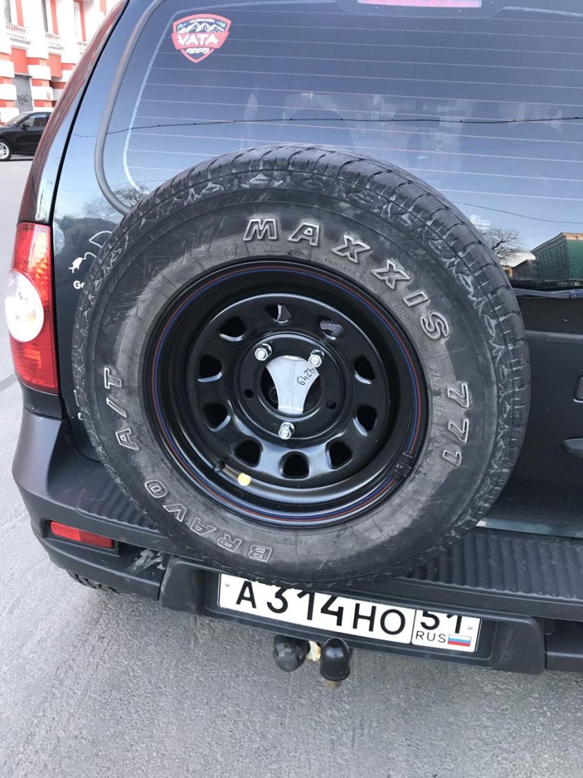 Запасное колесо на ниву Шевроле